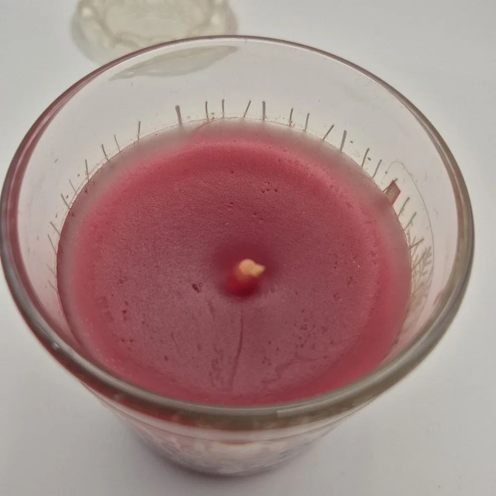 New Glade Scents Apple Cinnamon Candles  4 oz  Holiday Collection